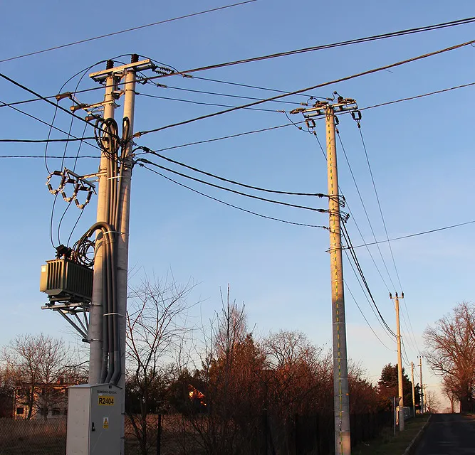 Sieci napowietrzne niskiego i średniego napięcia