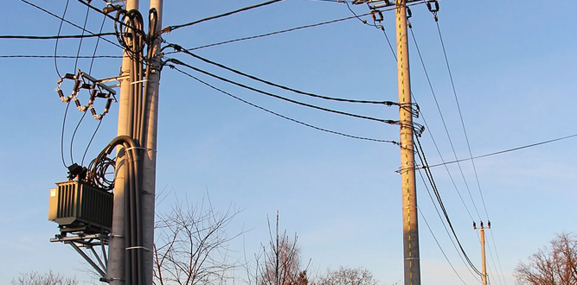 Sieci napowietrzne niskiego i średniego napięcia